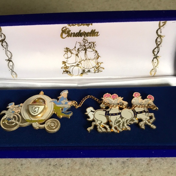 Disney’s Cinderella coach pin set